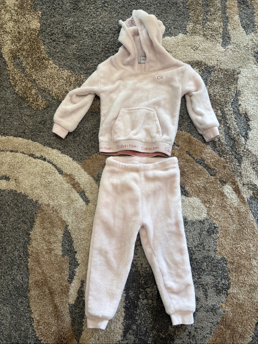 Calvin Klein Baby 18month Light Pink Plush Hoodie & Jogger Set
